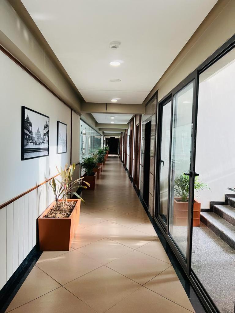 The Lemon Grass Hotel Gandhinagar Buitenkant foto