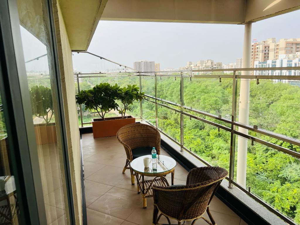 The Lemon Grass Hotel Gandhinagar Buitenkant foto
