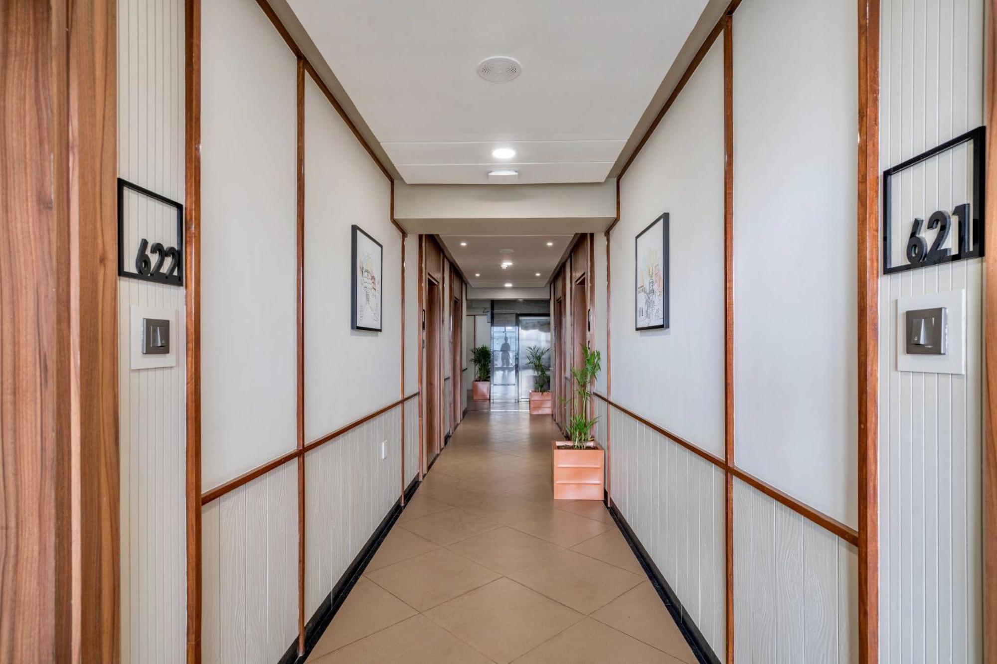 The Lemon Grass Hotel Gandhinagar Buitenkant foto